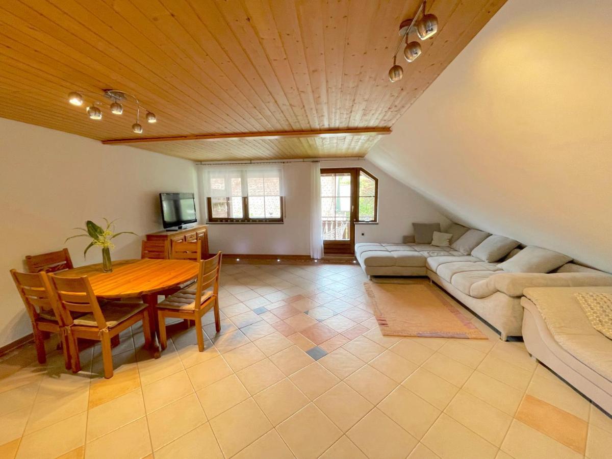 Geraeumiges Maisonette Apartment Todtmoos Esterno foto